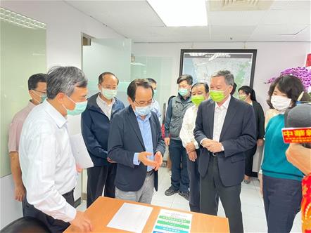 Deputy Mayor Lin visiting the Joint Development Project Office