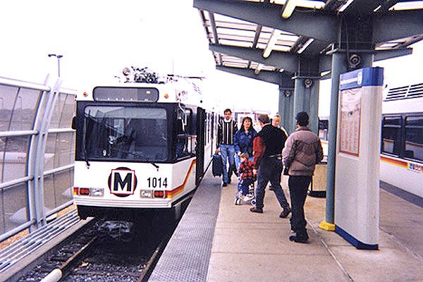 90年代美國聖路易斯輕軌站